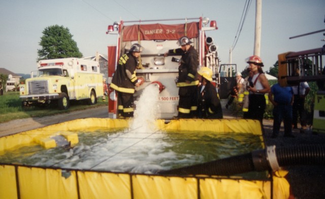 Gap Rescue 4-2 & Blue Ball Tanker 3-2 at tanker shuttle training on Cambridge Road north of White Horse, 1994