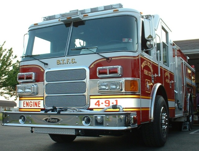 Engine 4-9-1 in front of the station... May 2005