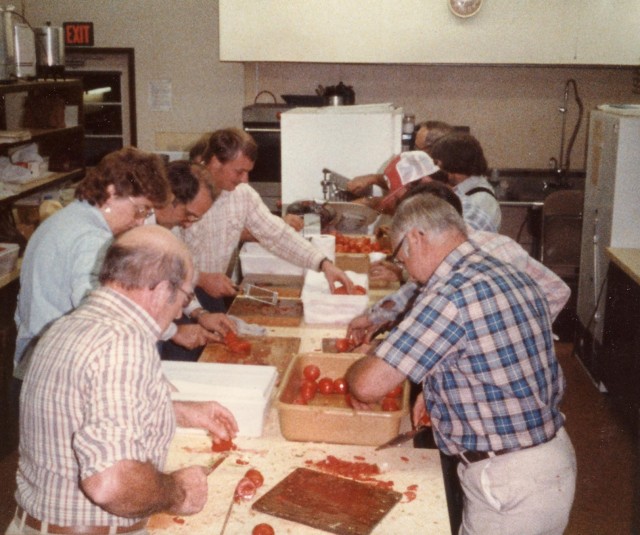 Cutting tomatoes...